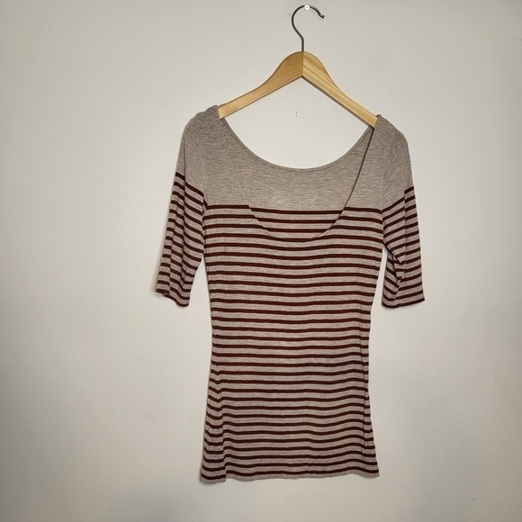 Club Monaco Striped Top Size Small - Picture 3 of 8